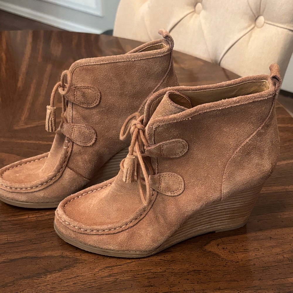 Lucky Brand Tan Suede Wedge Boots